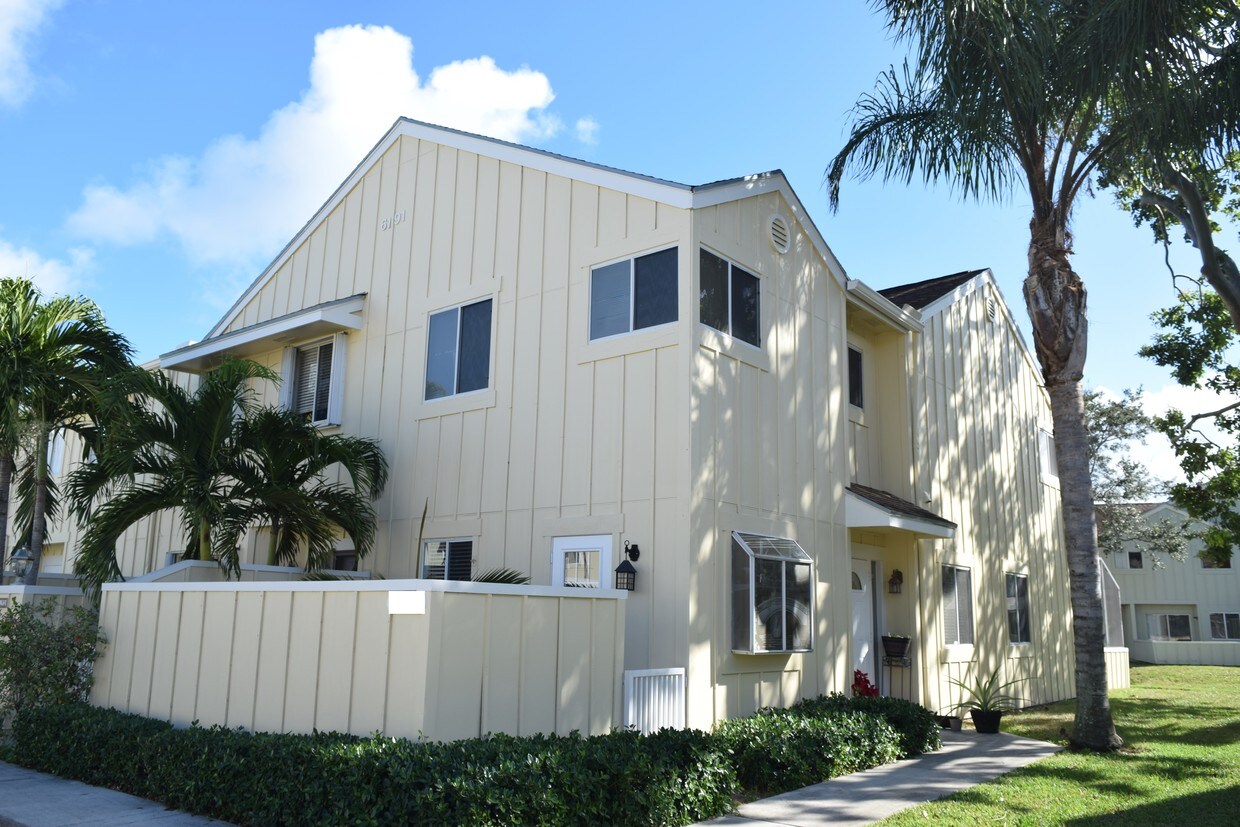6191 Riverwalk Ln, Jupiter, FL 33458 Townhome Rentals in Jupiter FL
