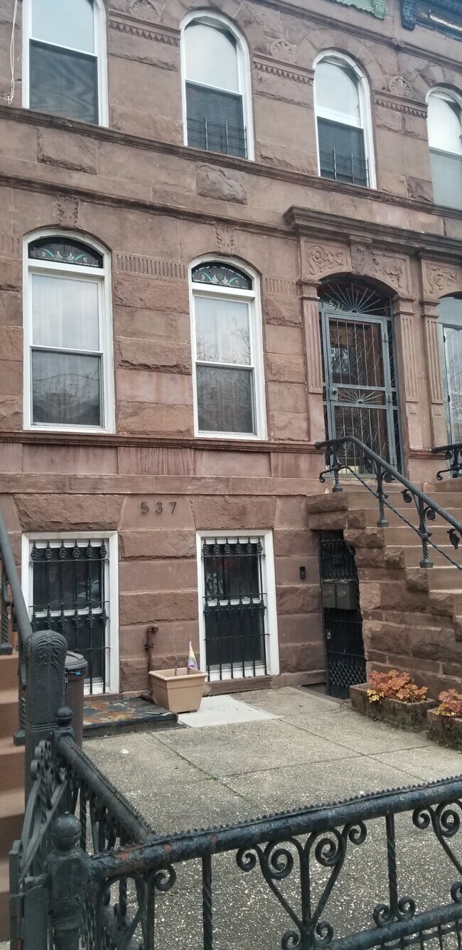 Foto del edificio - 537 Decatur St