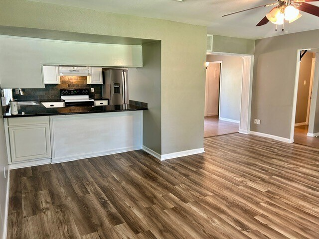 Foto del edificio - 2135 Lone Rock Dr