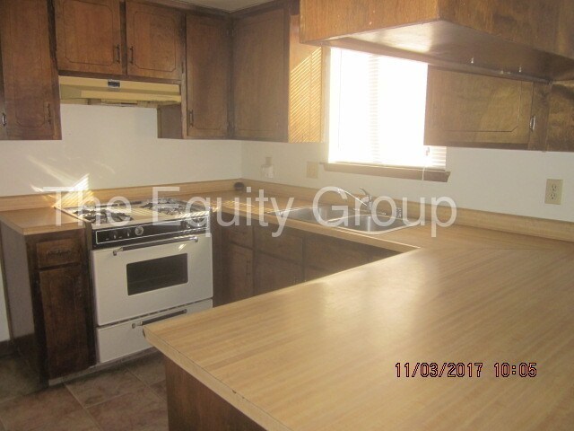 Building Photo - 849 S Demaree St