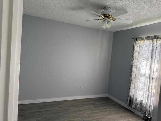 Foto del edificio - 11527 Wingham Ct