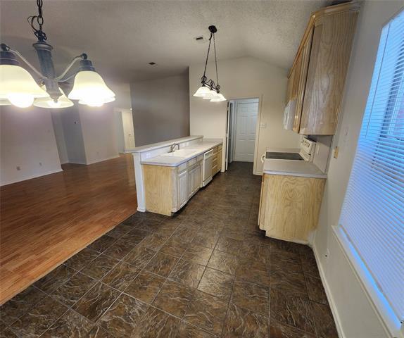 Building Photo - 2131 Ridgecliff Dr