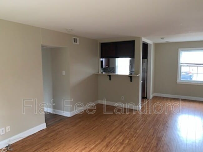Building Photo - 2709 Arlington Blvd