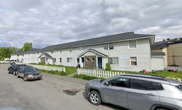Building Photo - 1303 W 23rd Ave