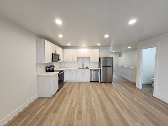 Foto del edificio - 3 bedrooms, 2.5 Baths w/Amazing Sunset Views!