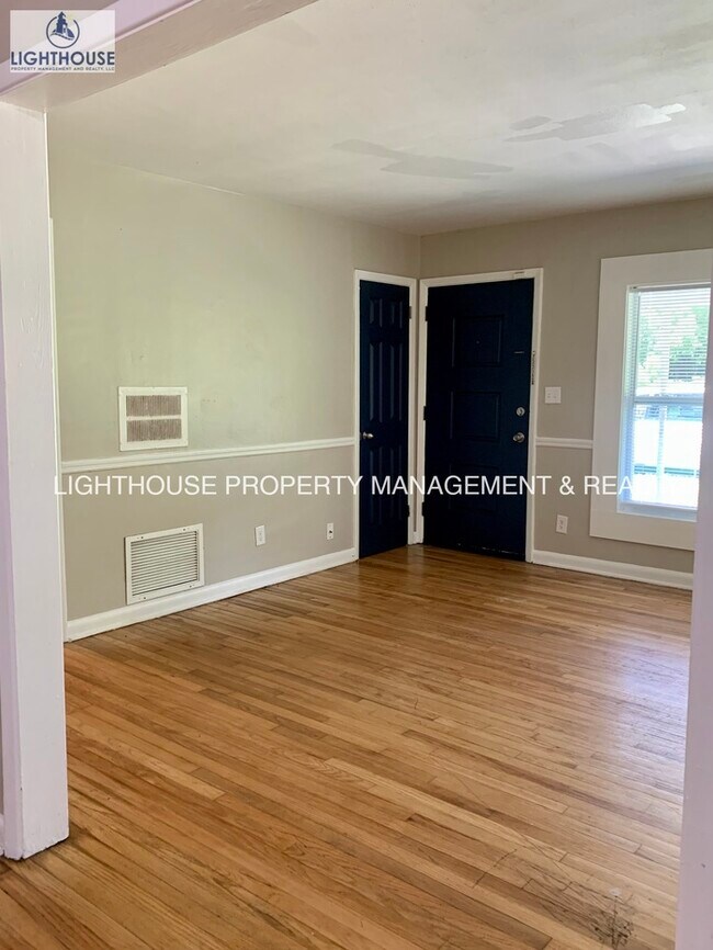 Foto del edificio - Fantastic 3 bed/2 bath home in Edgewood Ma...