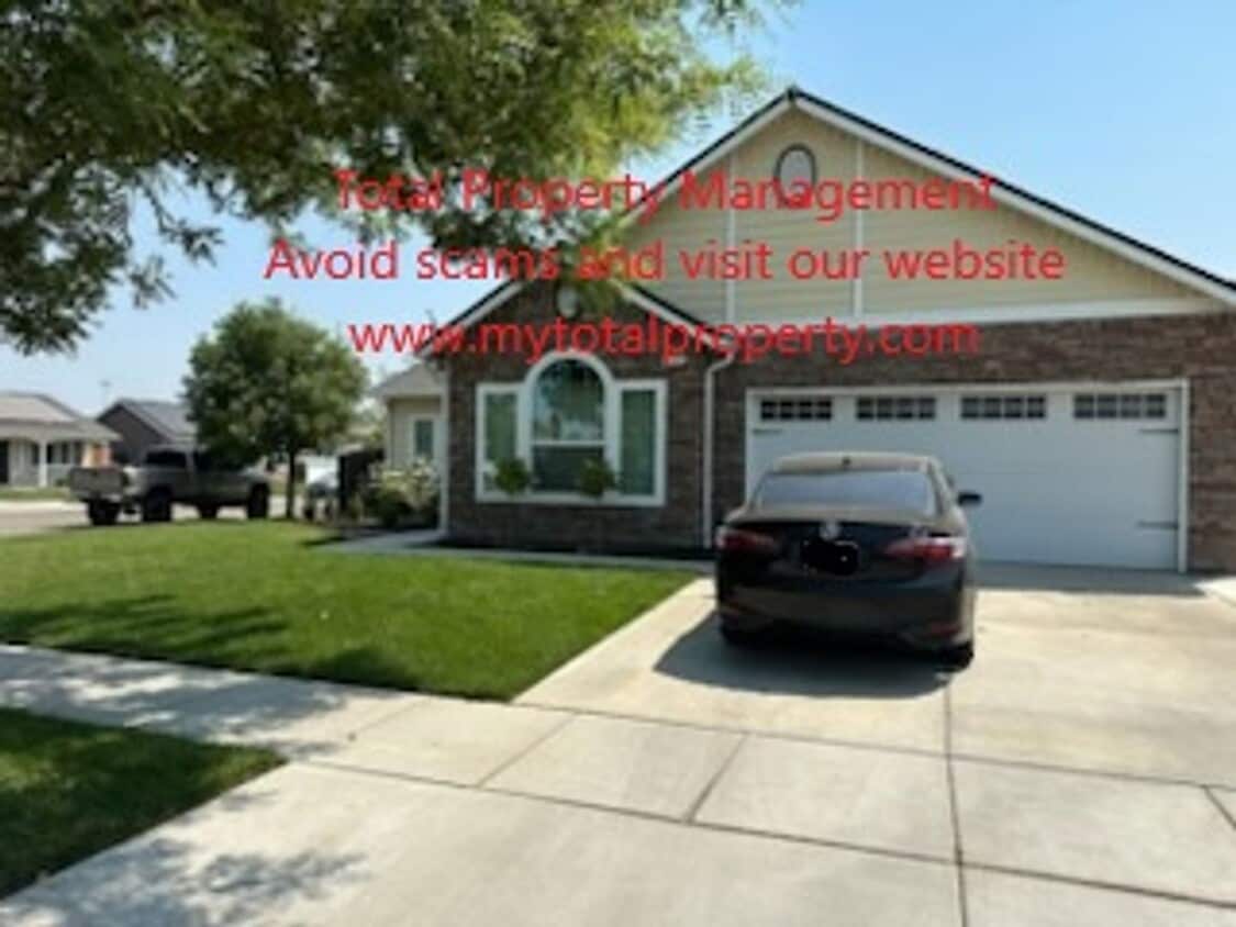 Primary Photo - 3052 S Yolo Ct