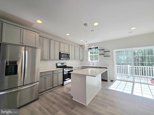 Foto del edificio - 13146 Dowdens Sta Wy