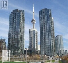 Building Photo - 15 Fort York Blvd