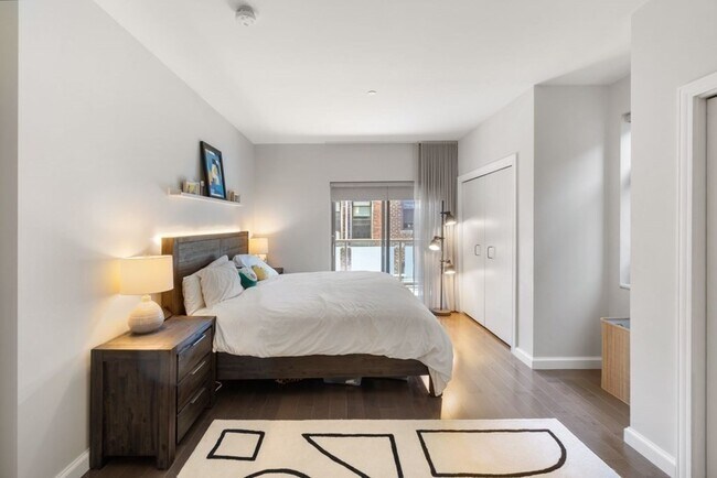 Foto del edificio - 35 Westland Ave