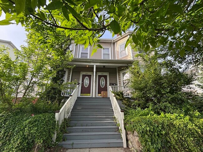 Foto del edificio - 99 Fellsway W