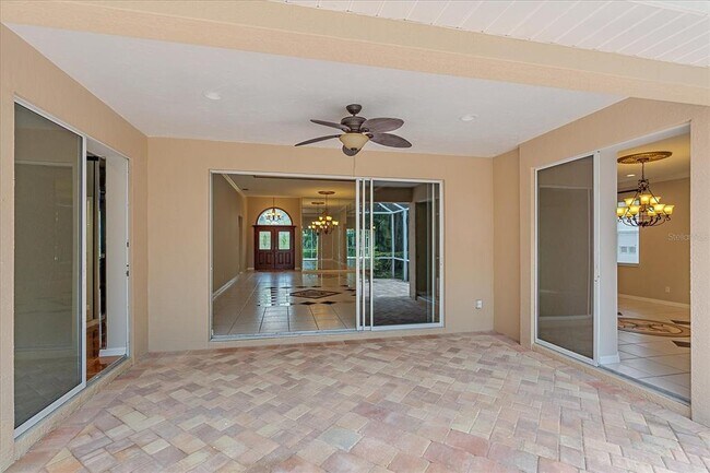 Foto del edificio - 6213 Donnington Ct