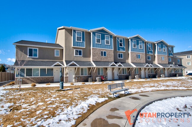 Foto del edificio - 8172 Broken Spoke Ln