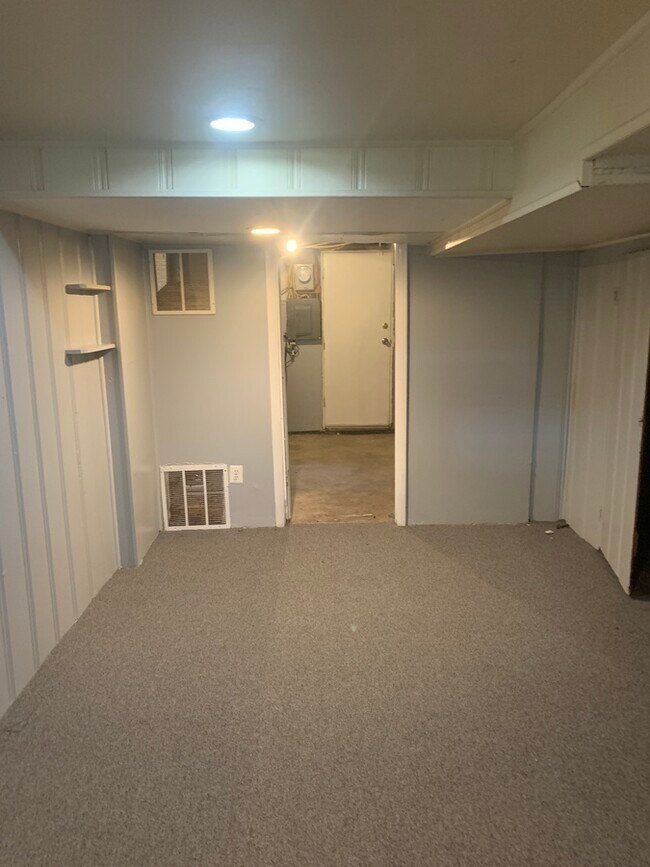 Building Photo - 316 Denison