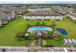 Building Photo - 2256 Seven Oaks Dr
