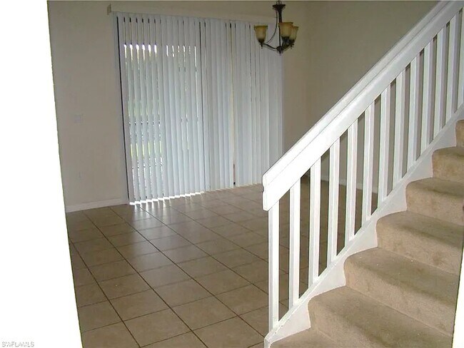 Foto del edificio - 7423 Bristol Cir