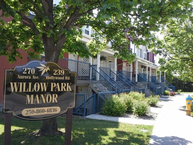Building Photo - Willow Park Manor