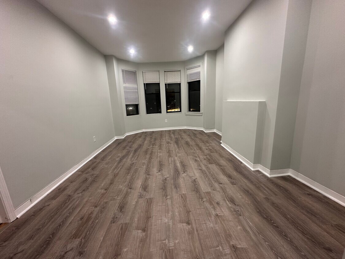 Foto principal - 306 Warren St