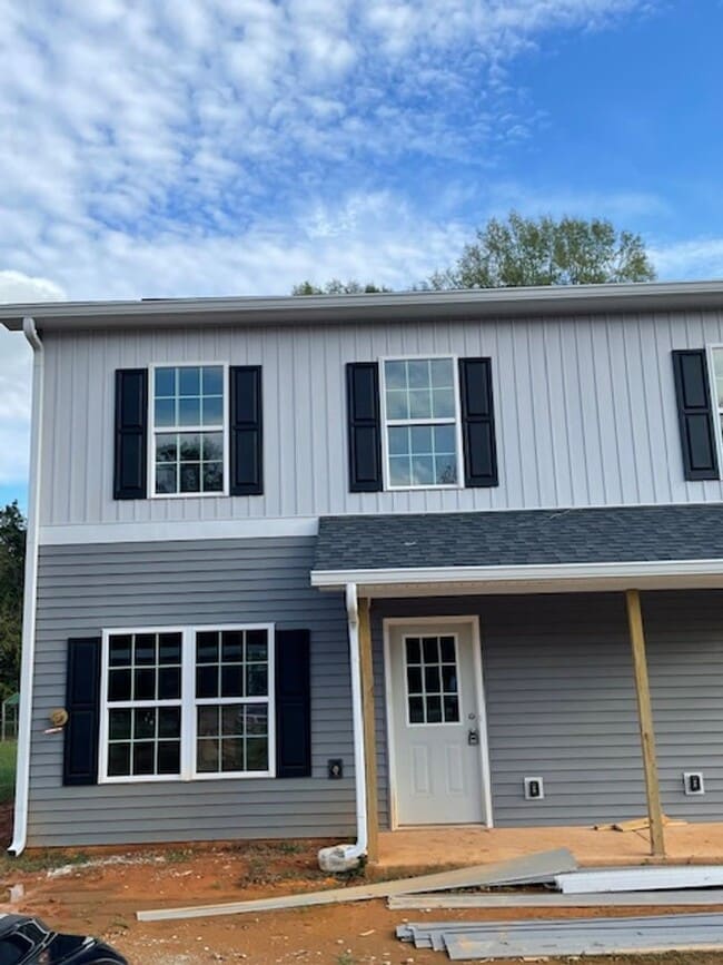 Building Photo - 1207 Davis St