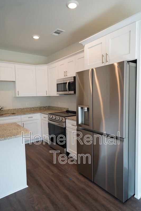 Foto del edificio - 492 Gov Treutlen Cir