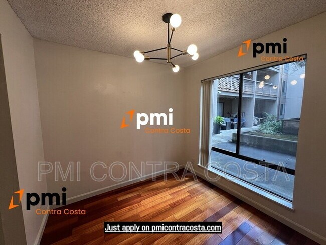 Building Photo - 470 N Civic Dr