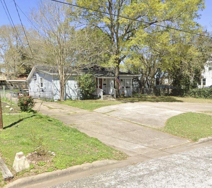 Building Photo - 609 2nd St