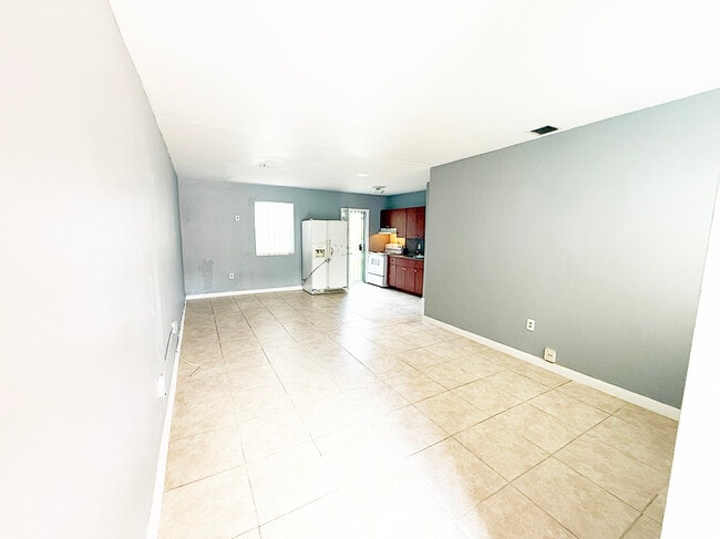 Building Photo - 13325 NW 17th Ave