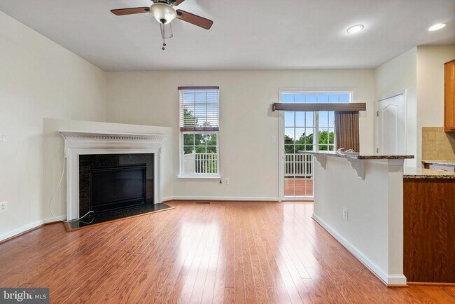 Foto del edificio - 8311 Gibbs Way