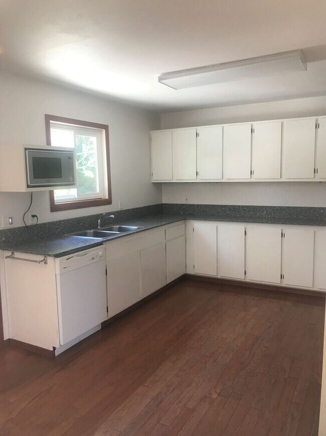 Foto del edificio - Great Home - Great Central Location in SLO