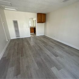 Foto del edificio - 635 S Grevillea Ave