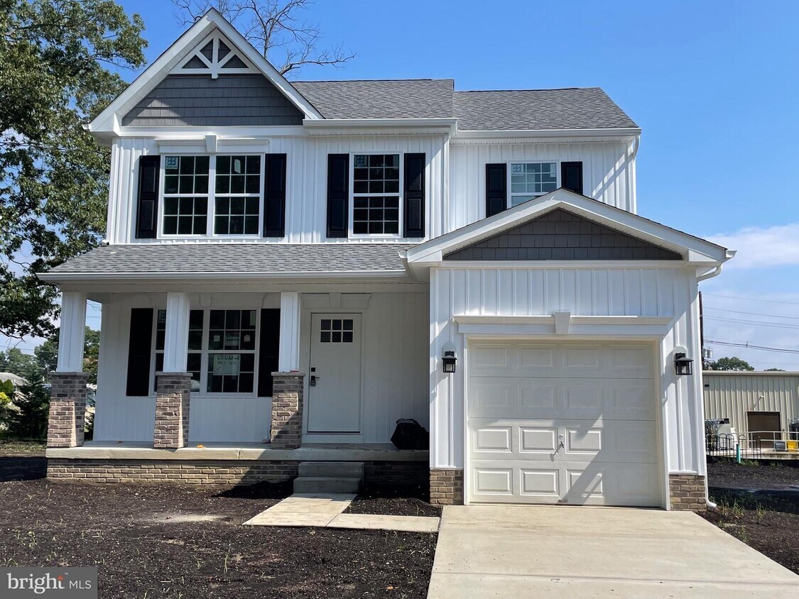 613 Lakehurst Ave, National Park, NJ 08063 House Rental in National