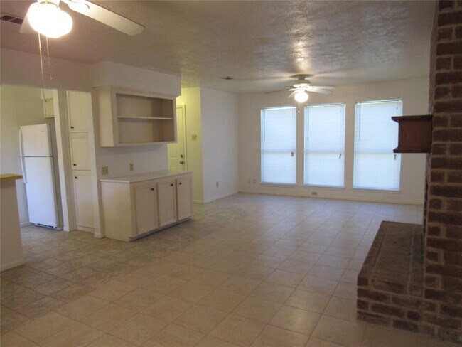 Foto del edificio - 1508 McDugald Rd