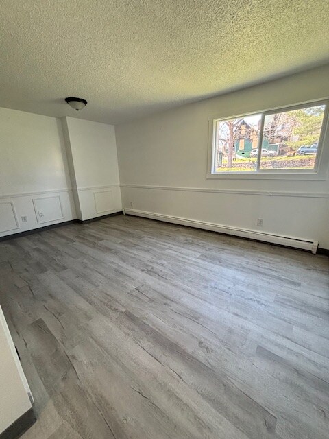 Building Photo - 595 Wagner Dr