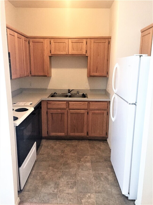 Foto del edificio - 1774 N Gregg Ave