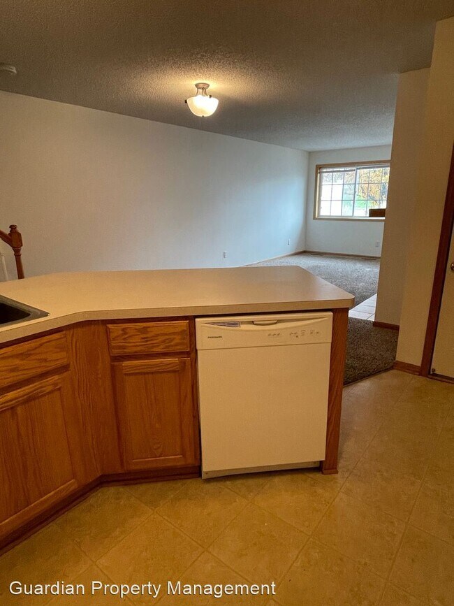 Building Photo - 3 br, 2.5 bath House - 17574 Gillette Way