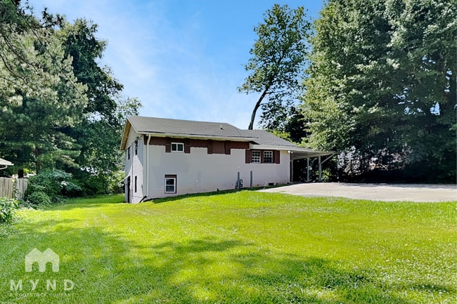 Building Photo - 2380 Brackett Rd