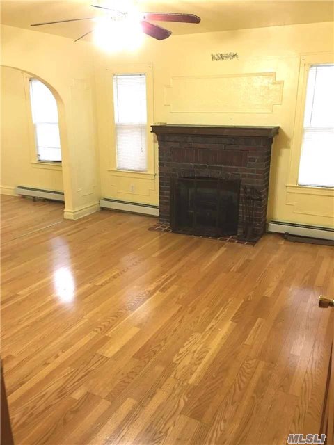 Building Photo - 111-41-111202 202nd St