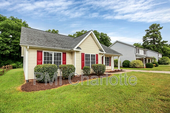 Building Photo - 2510 S Ridge Ave