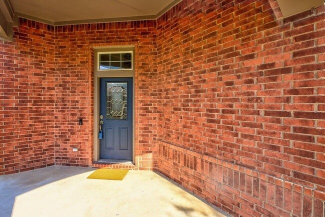 Building Photo - 11716 Larch Valley Dr