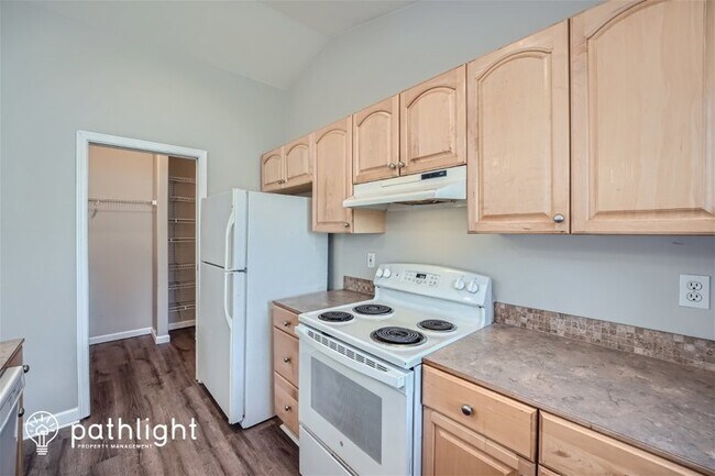 Building Photo - 2036 South Kent Des Moines Road, Des Moine...