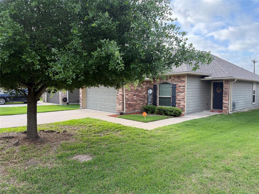 Primary Photo - 108 Brookside Dr