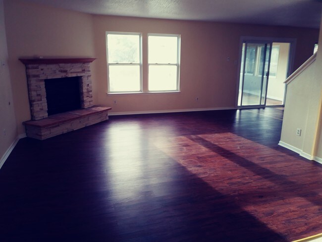 Building Photo - 14603 White Tail Run