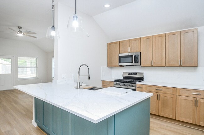 Building Photo - 20514 Mauve Orchid Way