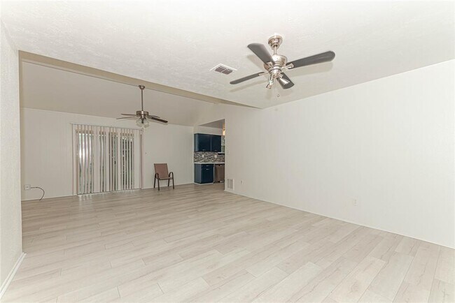 Building Photo - 10839 Concho St