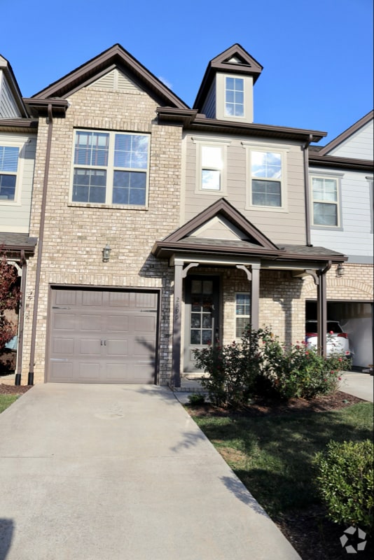 Building Photo - 2595 Wellesley Square Dr