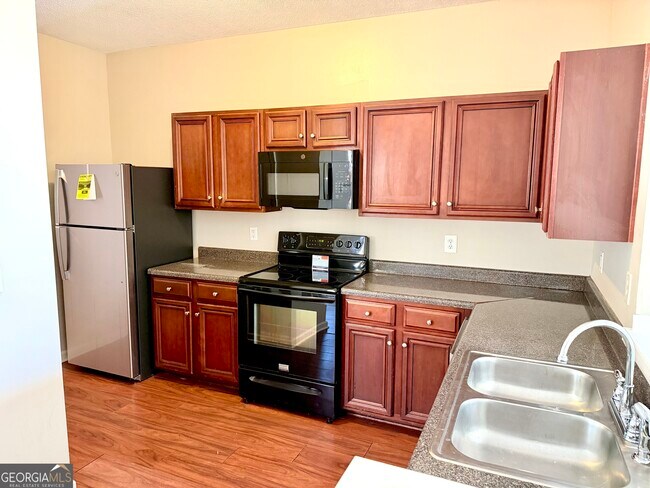 Foto del edificio - 2304 Bigwood Trail