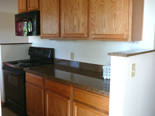 Foto del edificio - For Rent – 1-Bedroom Upper-Level Unit Near Victor, ID