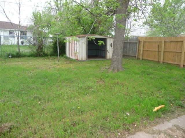 Building Photo - 2208 NW Walding Ave