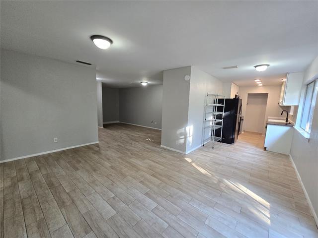 Foto del edificio - 6108 Lazy River Dr