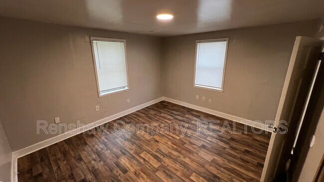 Building Photo - 2739 Select Ave